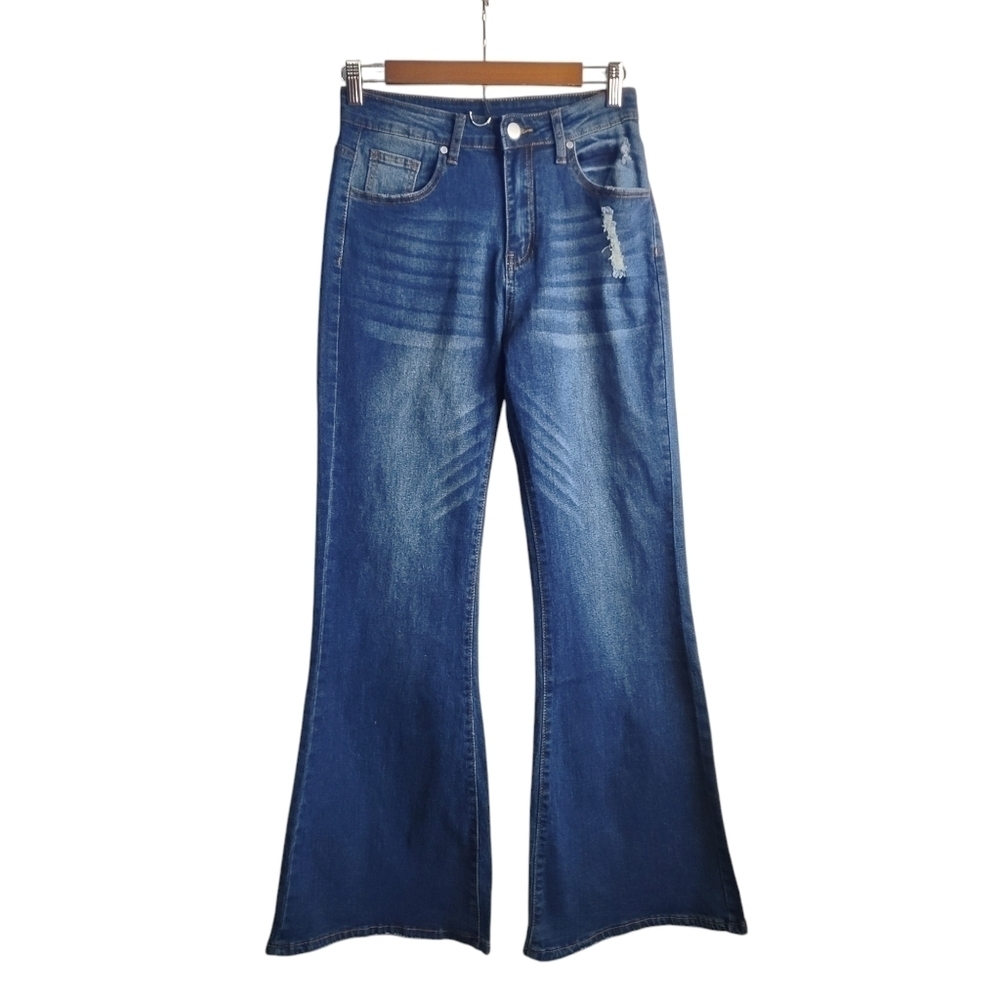 Women's Blue Flare Jeans Size Medium NWOT